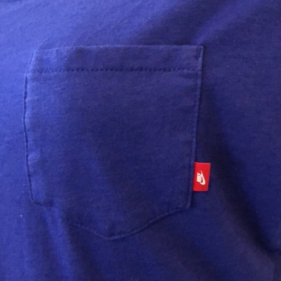 Nike T-shirt - Picture 3 of 7